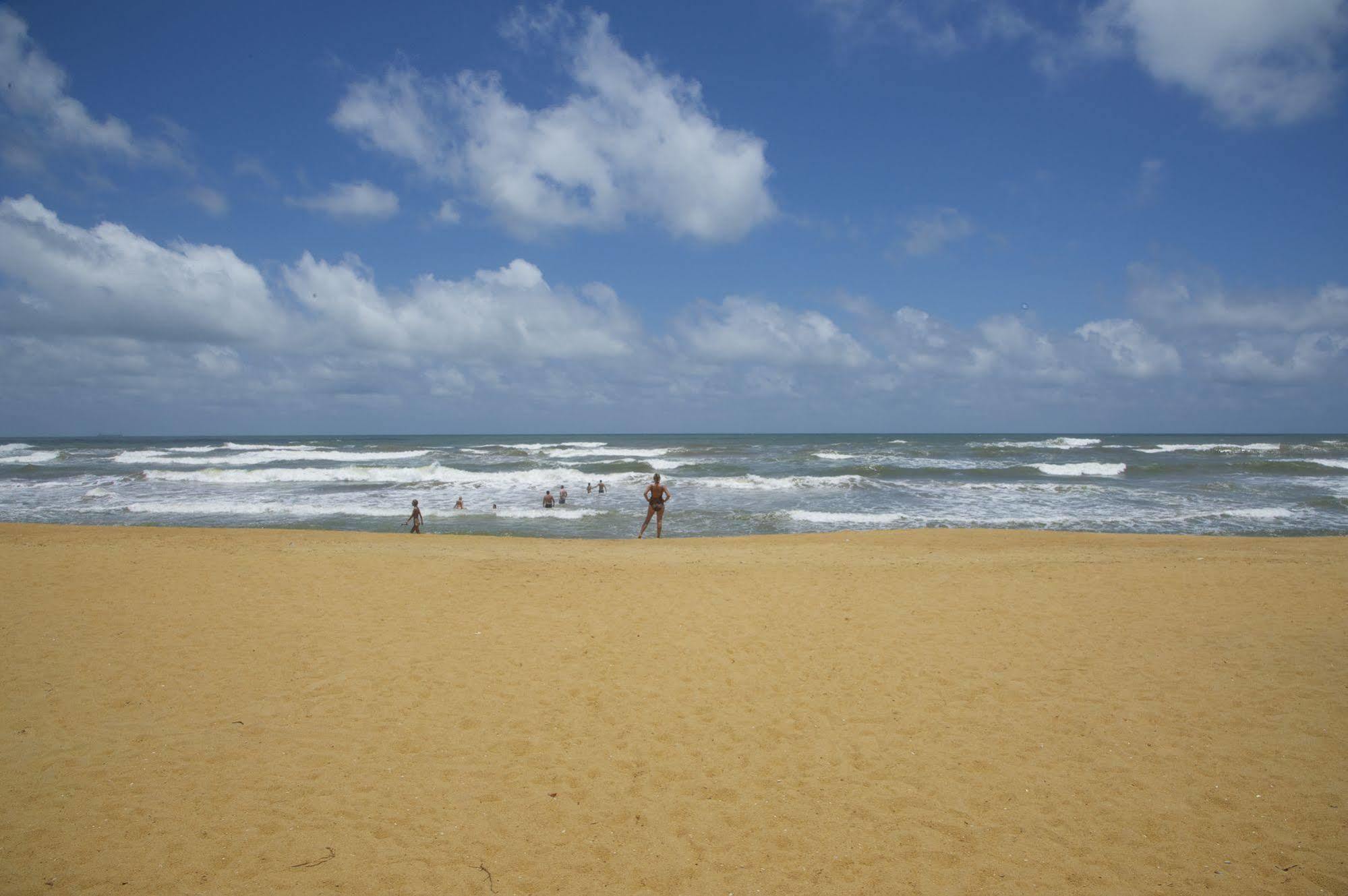 Mermaid Hotel & Club Kalutara Exterior photo