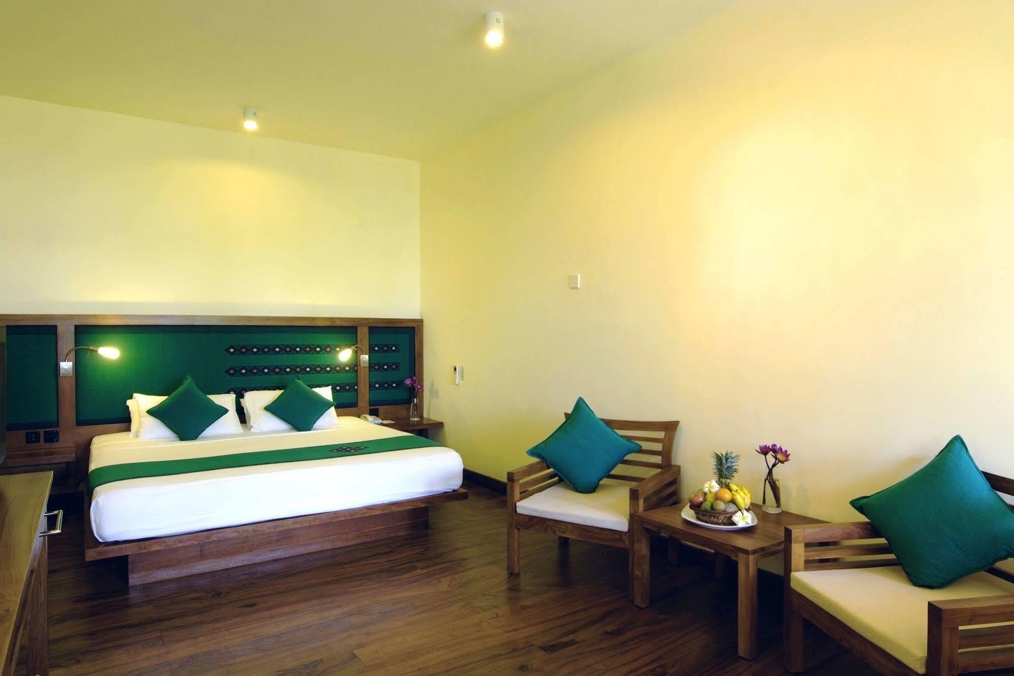 Mermaid Hotel & Club Kalutara Exterior photo